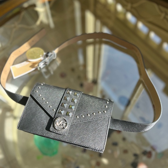 π·οΈ MICHAEL KORS π·οΈ-Black/ Leather Studded Belt Bag Large/ X-Large NWT - Picture 5 of 10